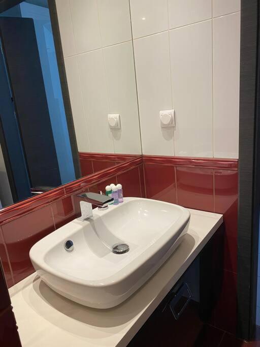 Апартаменты Panama Apartament 3 Познань Экстерьер фото